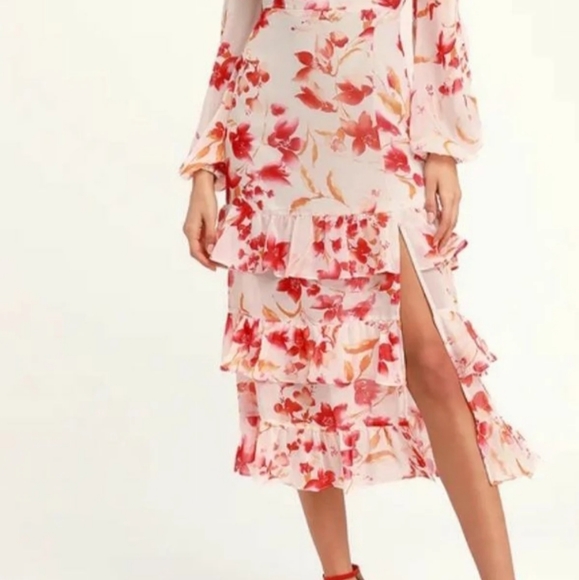 NEW! Lulu's Tiered Midi Dress - Picture 2 of 7